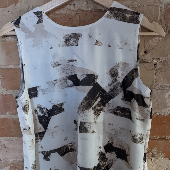 Calvin Klein blouse - Picture 4 of 7